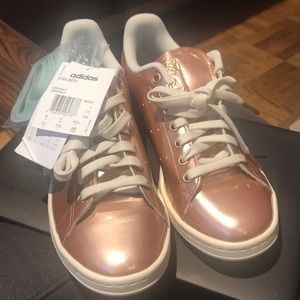 Adidas Stan Smith size 9.5. Copper metallic color